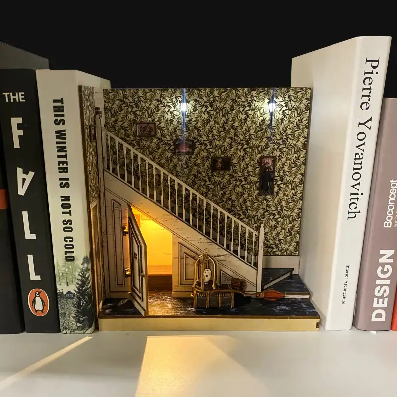 Book Nook Placard sous l'escalier - Image 5