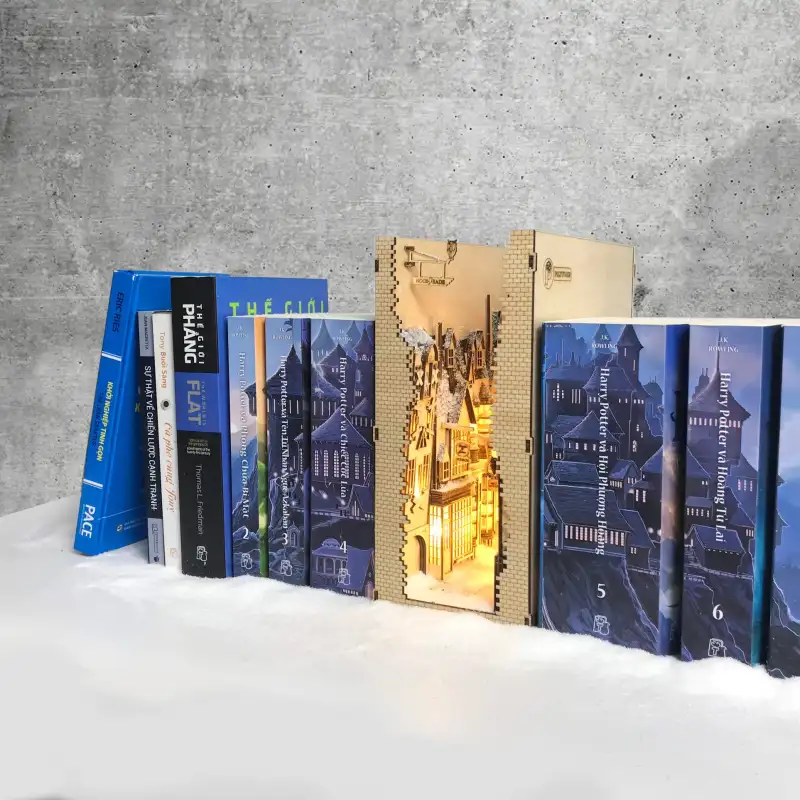 Book Nook Le Village de Goathland - Image 6